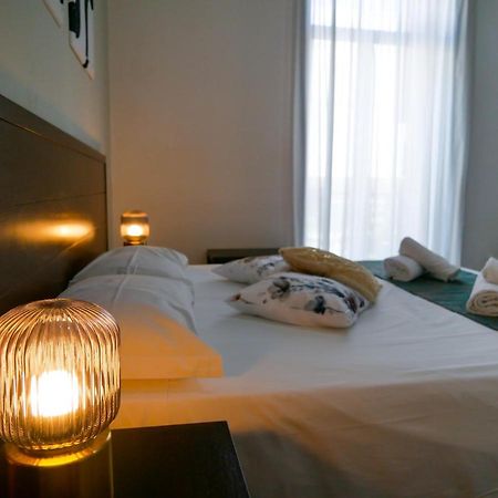 バルチェッローナ・ポッツォ・ディ・ゴット My Friend Antonia Bed & Breakfast エクステリア 写真