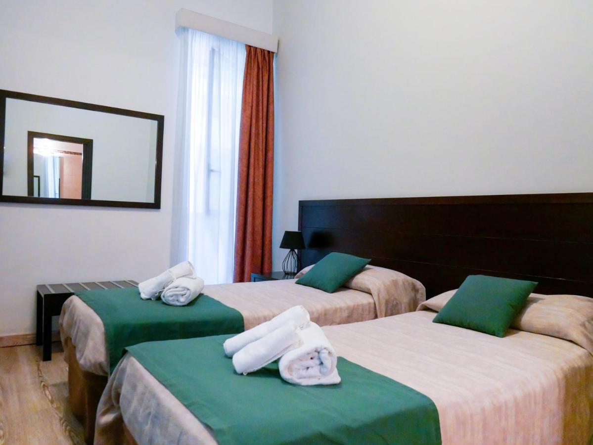 バルチェッローナ・ポッツォ・ディ・ゴット My Friend Antonia Bed & Breakfast エクステリア 写真