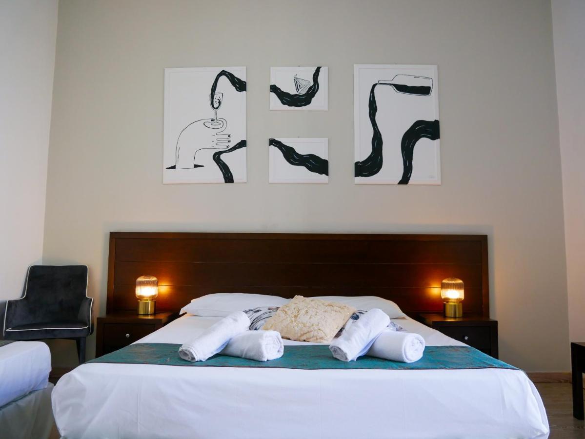 バルチェッローナ・ポッツォ・ディ・ゴット My Friend Antonia Bed & Breakfast エクステリア 写真